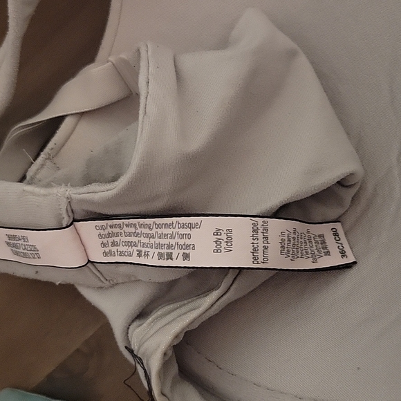 Grey/taupe Victoria secret bra - Picture 2 of 6